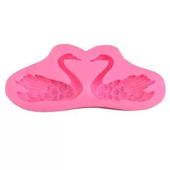 Силиконовая форма для выпечки лебедь розовый