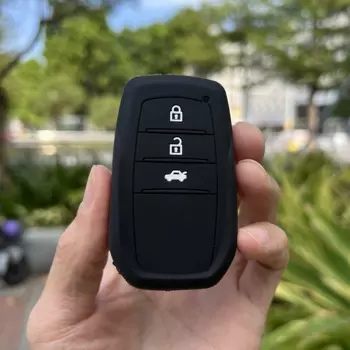 Силиконовый чехол для ключей от автомобиля для Toyota Land Cruiser 200 300 Prado Crown TLK 200 Yaris Cross Hilux Innova Fortuner Camry 55 Key