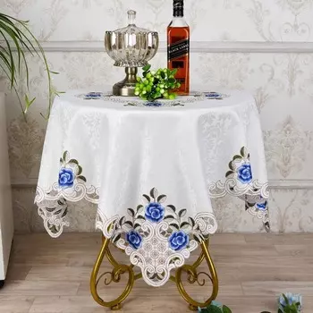 Скатерть Julliette Dream квадратная белая вышитая