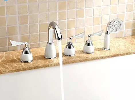 Смеситель для ванны MTTUZK золотистый