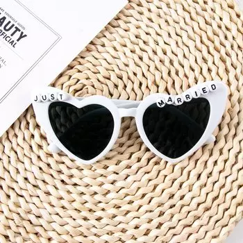 Солнцезащитные очки для свадьбы