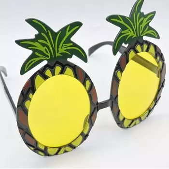 Солнцезащитные очки в форме ананаса и фламинго