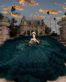 Блестящие изумрудно-зеленые бисерные кристаллы в форме сердца 15-летние платья Quinceanera, тюлевое бальное платье со шлейфом и рюшами, роскошное индивидуальное платье