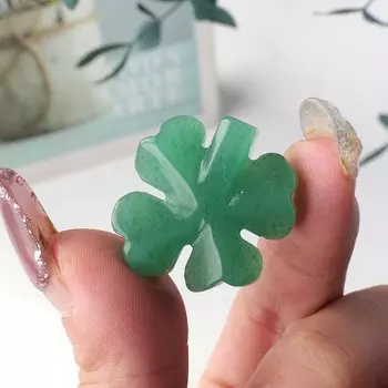 Статуэтка из авантюрина Runyangshi