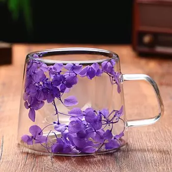 Стеклянные чашки с сушеными цветами Ye