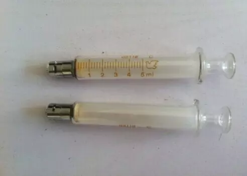 Стеклянный шприц 5 мл с замком Люэра VIDONIA