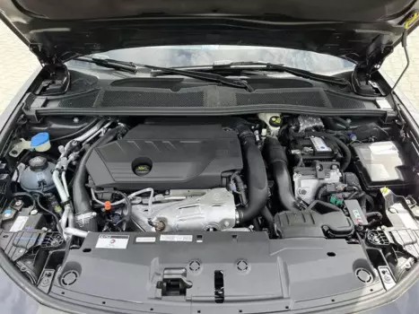 Стойки капота для Peugeot 408 кроссовера P54 2022-2025, подъемные стойки цилиндров капота, поршневые стержни, амортизаторы из углеродного волокна