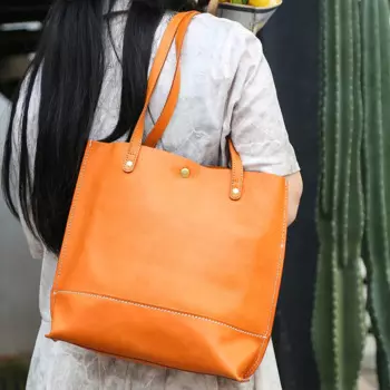 Сумка-тоут женская из натуральной коровьей кожи