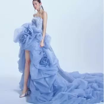 Свадебное платье-макси с вышивкой бисером, без бретелек