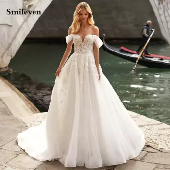 Свадебное платье с открытыми плечами, а-силуэт