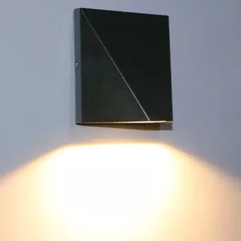 Светильник настенный, 12 Вт, IP54, черный корпус