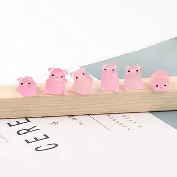 Светящиеся мини-фигуры свинок PlumHOME