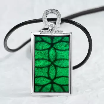 Талисман с подвеской из бирманского нефрита, серебро 925 пробы