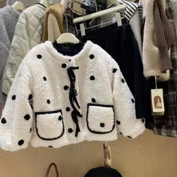 Топ для девочек, новинка 2024 года, в конце осени, Корейская версия, детское пальто в горошек в иностранном стиле