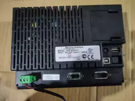 Touch screen DOP-B07S411