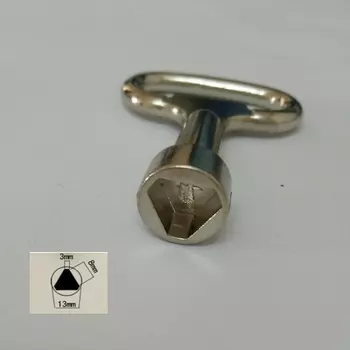 Треугольный ключ с квадратным крылом