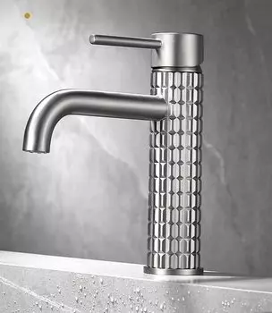 Tuqiu Brush Золотой керамический палубный смеситель для раковины