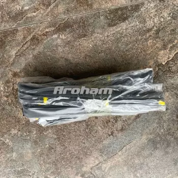 Уплотнитель Капота 68070493AA для Jeep Grand Cherokee, Dodge Durango 2011-2020 гг.