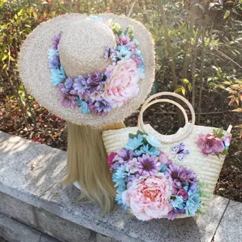 В богемном стиле Стиль праздник с открытыми пальцами; Женская летняя пляжная сумочка из ротанга цветные Искусственные цветы Ткань соломенная шляпа, костюм, Топ-ручка