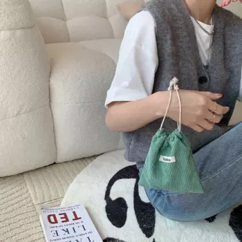 Вельветовая косметичка eTya