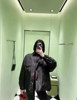 Верблюжая стеганая куртка из нейлоновой ткани для женщин, высококачественное однобортное свободное черное стеганое пальто с отложным воротником, женское 2024