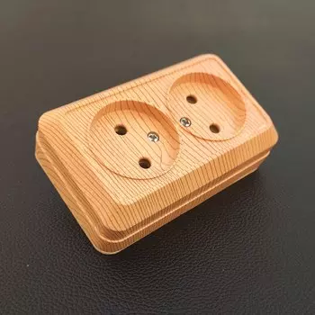 WESA Пластиковая настенная розетка под дерево