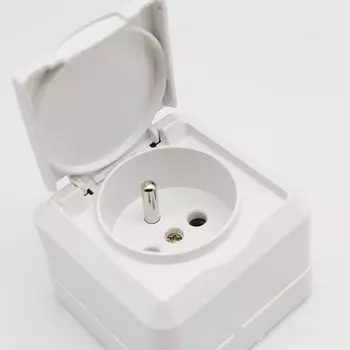 YEEKPORT Белая настенная розетка 250В 16A