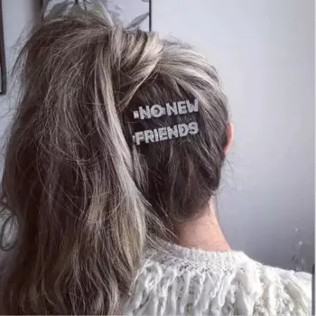 Заколка для волос с буквами на заказ