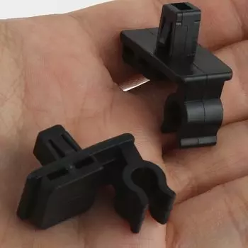 Зажим-клипса для капота автомобиля 2 шт., подходит для Isuzu TF TFR Trooper Holden Rodeo Chevrolet LUV Vauxhall Brava, пластиковые автомобильные аксессуары