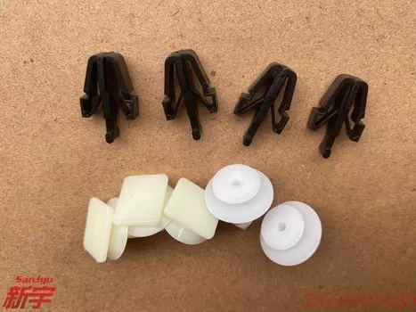 Зажим PAJERO3 V70V60, решетка радиатора 9 шт MR221507 и MB317677 MB880530