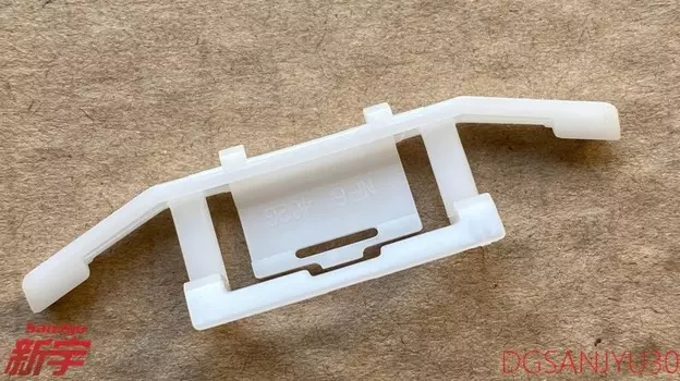 ЗАЖИМ PAJERO MK3 MK4 V70V60V90V80W, КРЕПЛЯЮЩИЙ МАРТИНГ MR 437481