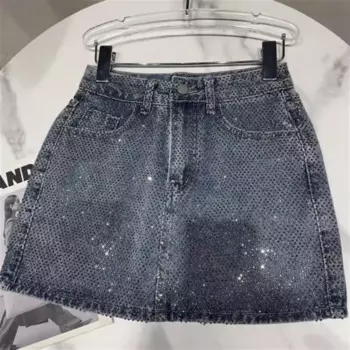 Женская джинсовая юбка-карандаш с бусинами