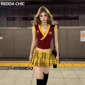 Женская футболка с V-образным вырезом, без рукавов и мини-юбка