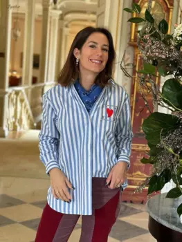 Женская хлопковая блузка с вышивкой LOVE Heart, однобортная Повседневная рубашка в полоску с отложным воротником, 2024