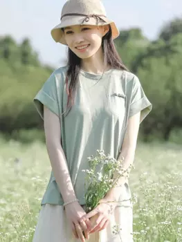 Женская хлопковая футболка с коротким рукавом и круглым вырезом