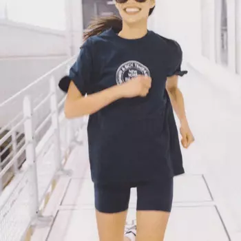 Женская хлопковая футболка с коротким рукавом, с принтом