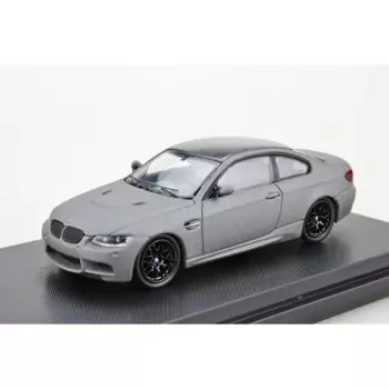 Женская модная модель 1:64 M3 E92, Классическая легендарная Коллекционная модель автомобиля из сплава, маятник