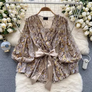 Женская рубашка с длинным рукавом и принтом