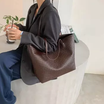 Женская сумка большой вместимости, Новинка лета 2022, вязаная сумка-тоут на одно плечо, однотонная красная Сетчатая Сумка-тоут для подмышек