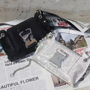 Женская сумка на плечо, с пряжкой, с кристаллами