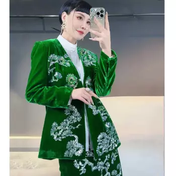 Женская Весенняя куртка с V-образным вырезом и вышивкой