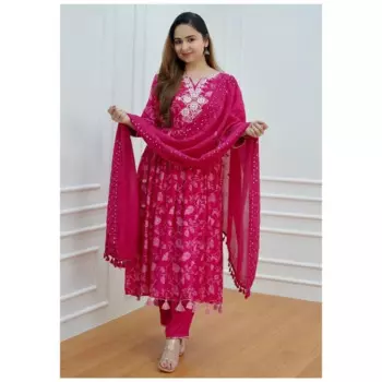 Женские брюки с принтом розового цвета