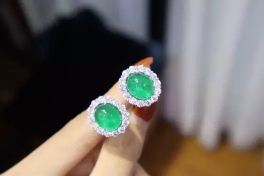 Женские серьги-гвоздики из серебра 925 пробы с кабошоном 17x19 мм