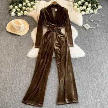 Женский бархатный комбинезон с V-образным вырезом и длинным рукавом