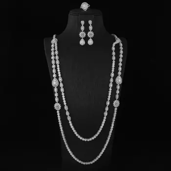 Женский комплект из колье, серёг и кольца, с фианитом