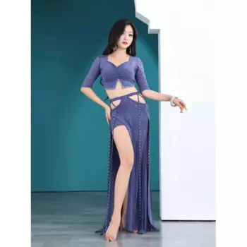 Женский костюм для танца живота со стразами