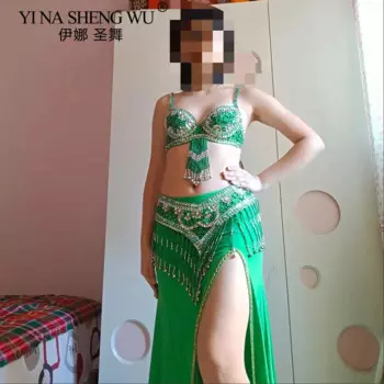 Женский костюм для восточных танцев живота