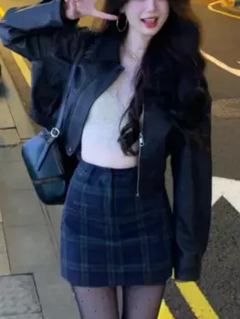 Женский костюм из 2 предметов, мотоциклетный кожаный костюм свободного покроя + Ретро-юбка в клетку с высокой талией, пикантный костюм, Y2k, осень