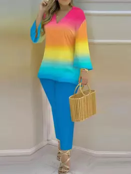 Женский приталенный пуловер с V-образным вырезом и принтом