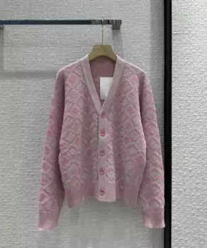 Женский шерстяной вязаный кардиган в клетку с V-образным вырезом